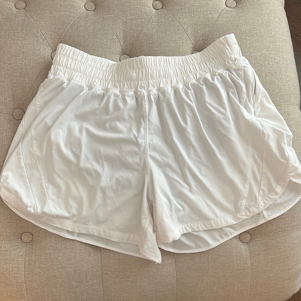 NWOT LULULEMON 5in Track That High Rise White Shorts
